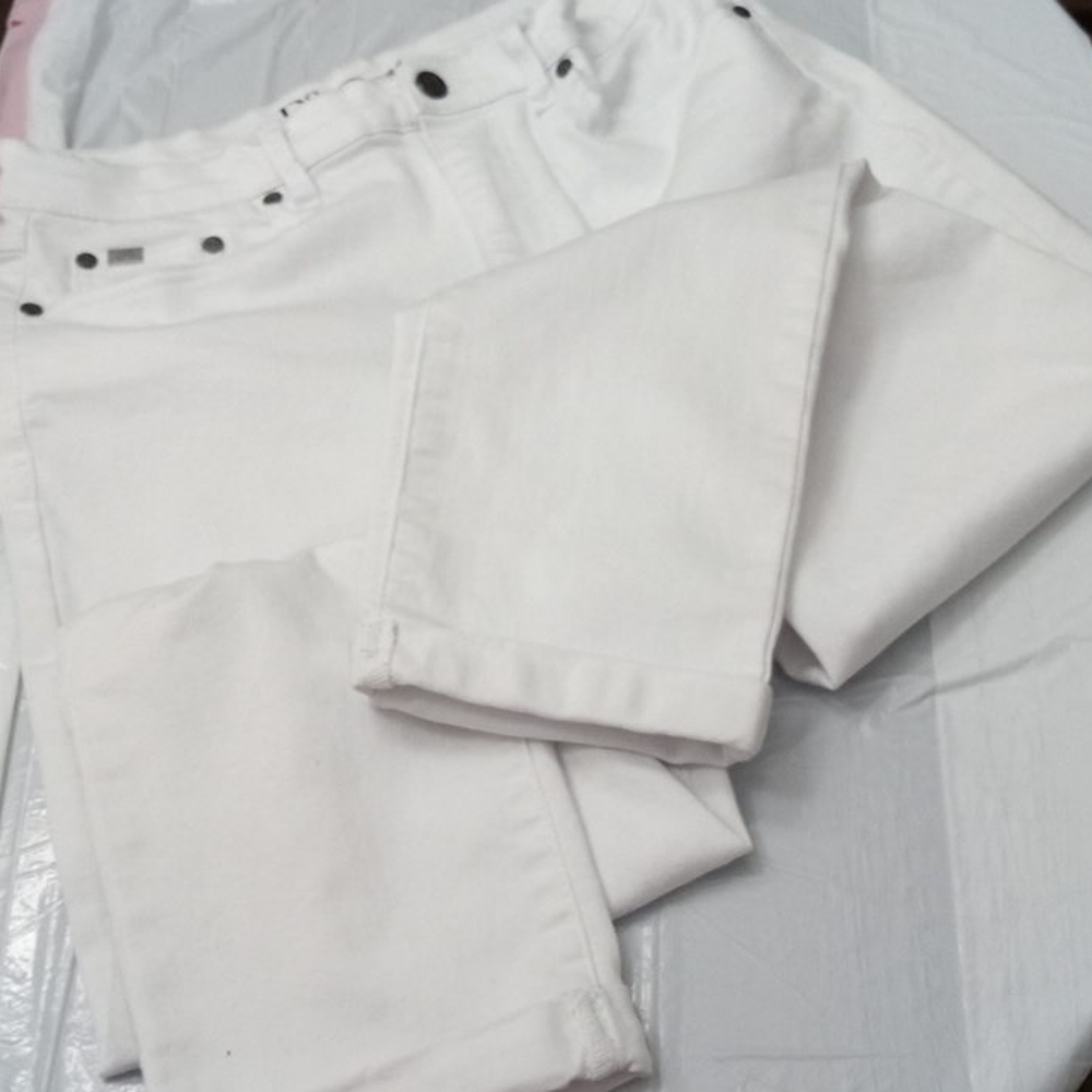 Dg2 cropped, cuffed jeans